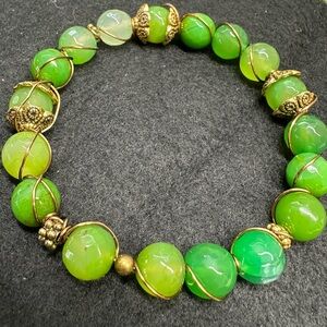 Elegant Green Beaded Bracelet